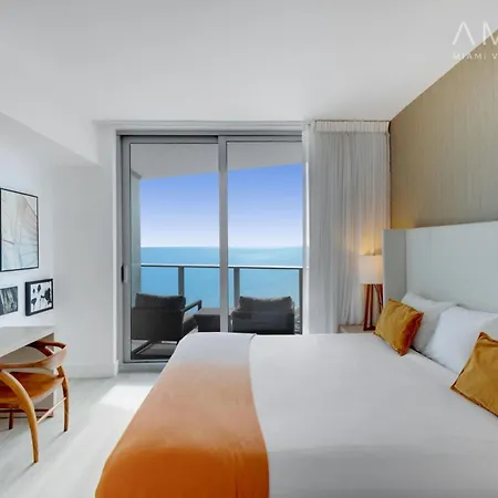 2 Bedroom Stunning Views On The 18Th Floor! Miami